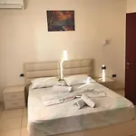 Pensión Sarda 3*