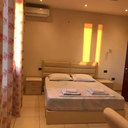 Sarda ゲストハウス Deja's Ford