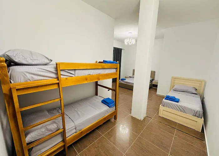 Sarda 3* Deja's Ford